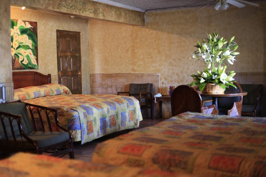 ホテル Hacienda Del Indio メヒカリ エクステリア 写真