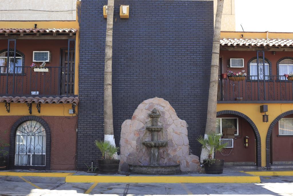 ホテル Hacienda Del Indio メヒカリ エクステリア 写真